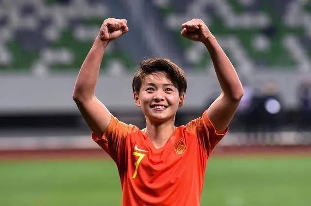 电影《断·桥》由李玉执导、方励监制，马思纯、王俊凯、范伟领衔主演